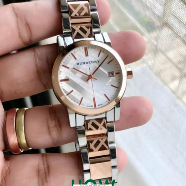 Classic Check Pattern Dial Leather Strap Watch