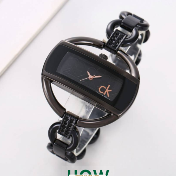 Minimalist Round Dial Leather Strap Women’s Watch