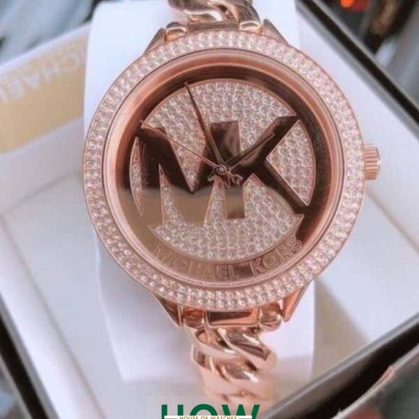 Elegant Snake-Style Gold Case Green Dial Watch